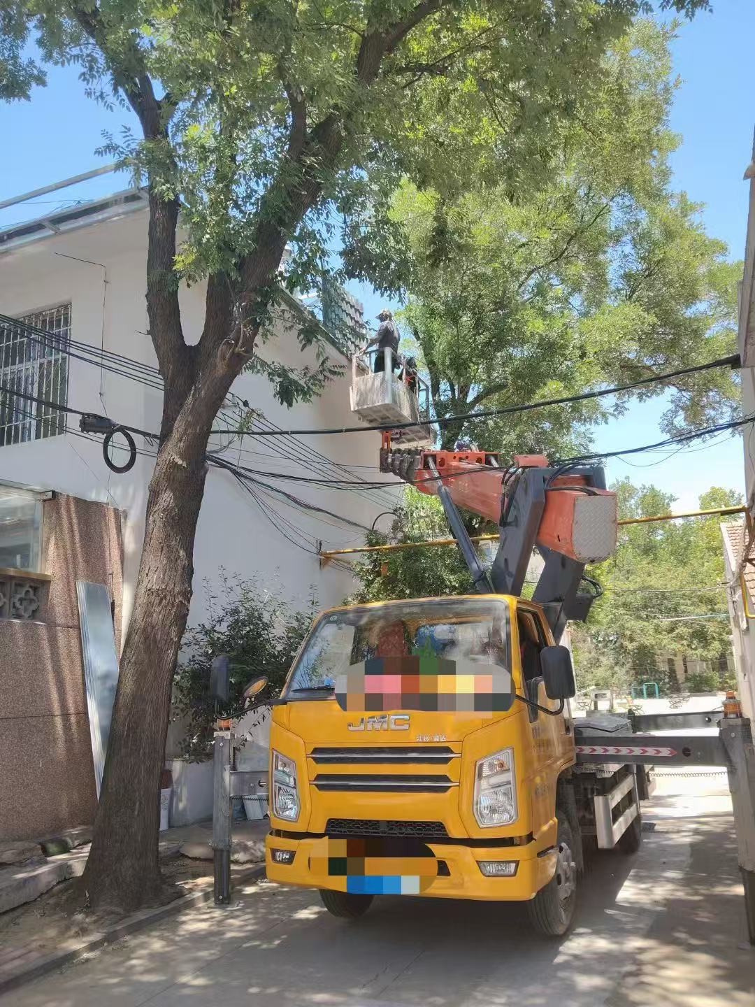 南涧高空作业车能吊装重物吗？最大承载多少公斤？